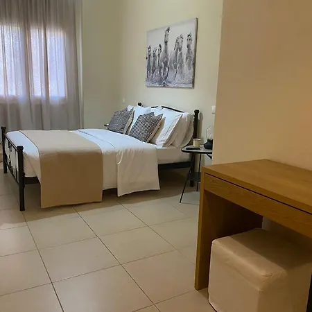 Homey Getaway Apartments, Erotokritos 아파트 사이티아